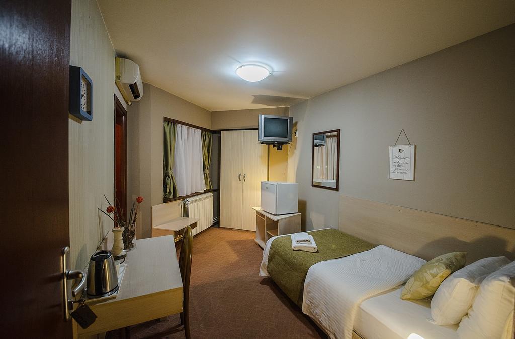 Hotel Bell Leskovac  Eksteriør billede