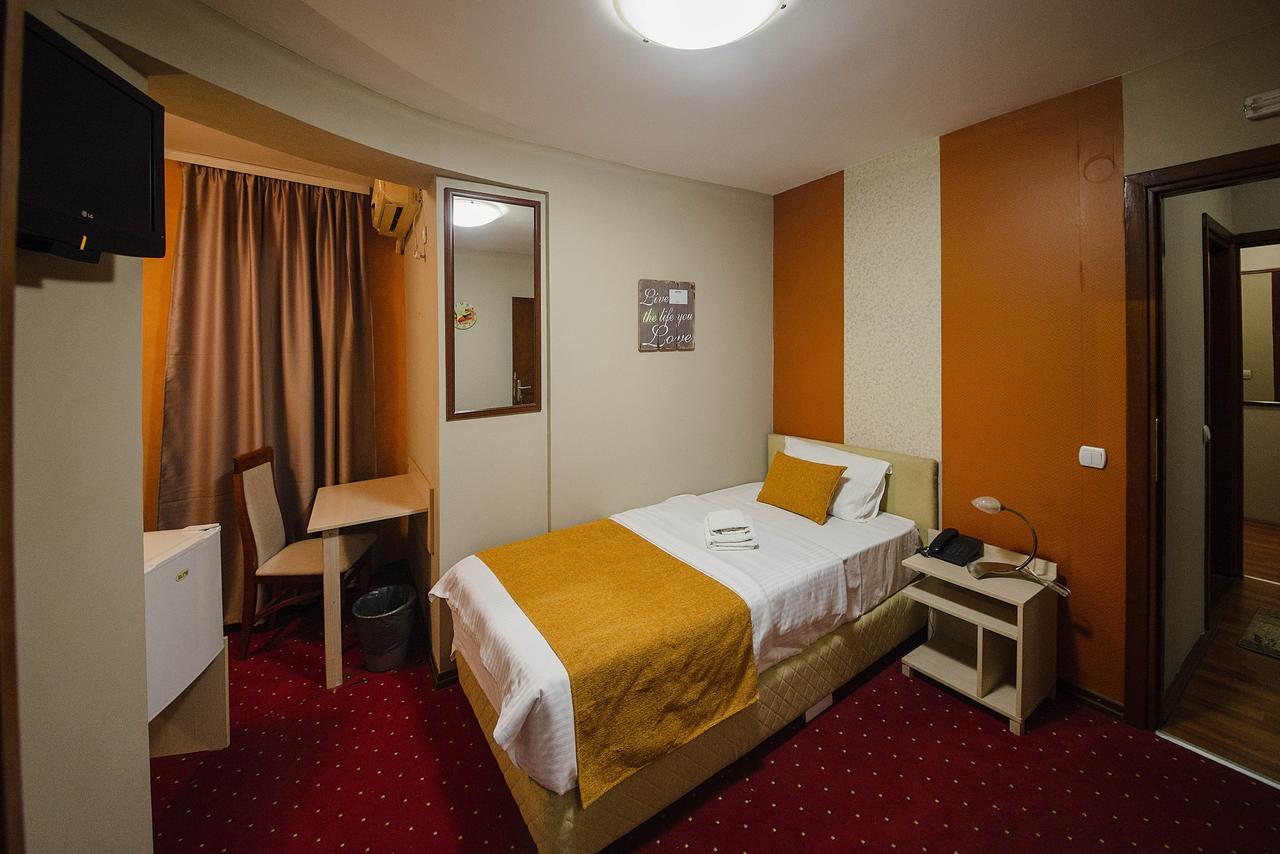 Hotel Bell Leskovac  Eksteriør billede